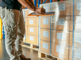 4 Ways a 3PL Can Help With Outsourcing Inventory Management
