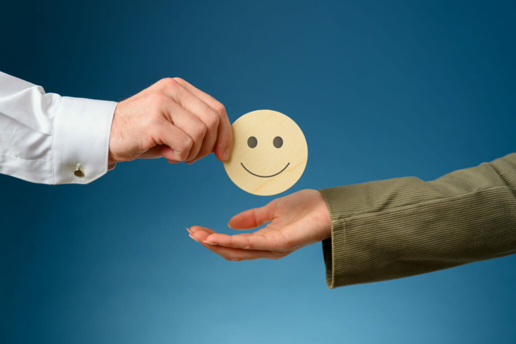 6 Strategies to Improve eCommerce Customer Service